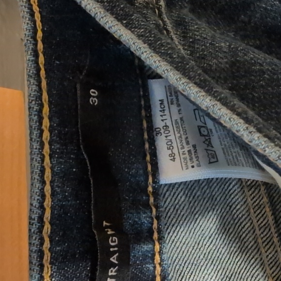 Banana Republic Denim - Picture 3 of 7
